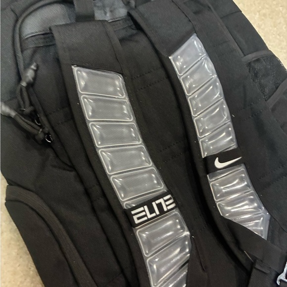Nike Black Elite Backpack - Picture 10 of 16